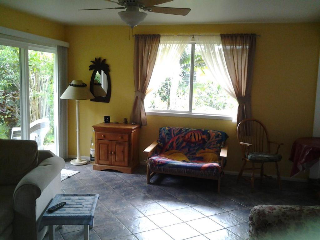 Lava Tree Tropic Inn Pahoa Pokoj fotografie